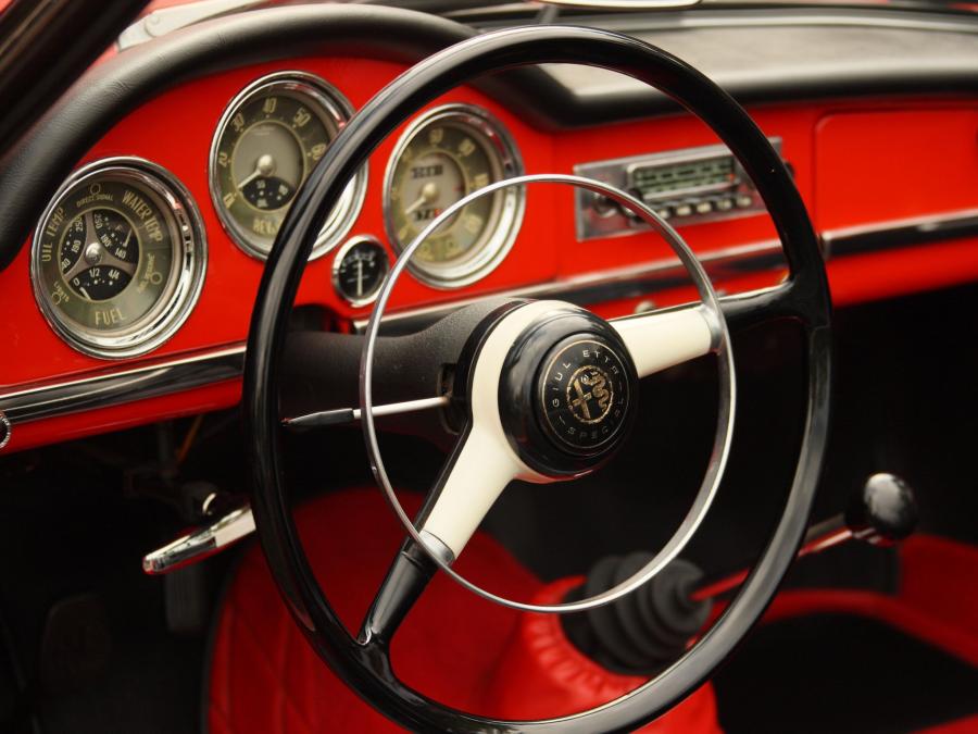 Панель приборов Alfa Romeo Giulietta Spider (101) 1958 года  (фото 7 из 20)